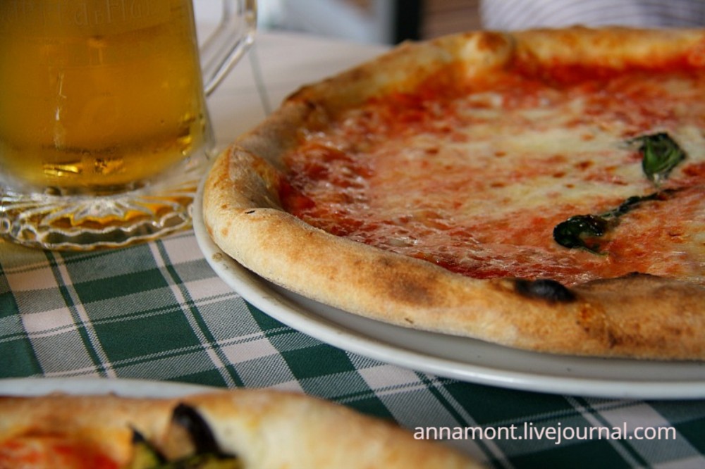 Пиццерия Piccola Ischia в Милане