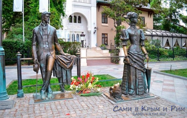 Памятник Чехову 