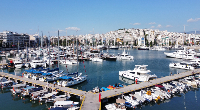 Бухта Микролимано в Афинах Бухта Микролимано в Афинах