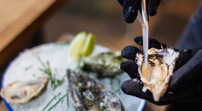 Устрицы на рынке Бокерия Устрицы на рынке Бокерия