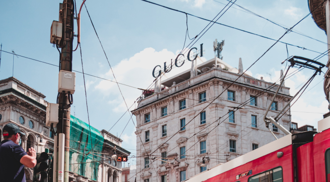 Via Montenapoleone в Милане Via Montenapoleone в Милане