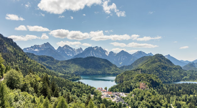Дорога к Нойшванштайн Дорога к Нойшванштайн