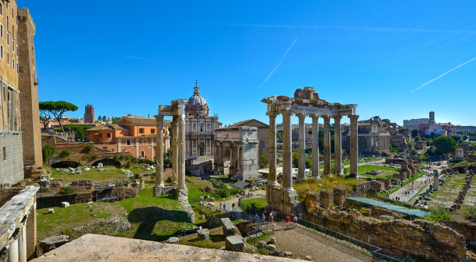Стадион Домициана рядом с Палатинским холмом в Риме Стадион Домициана рядом с Палатинским холмом в Риме